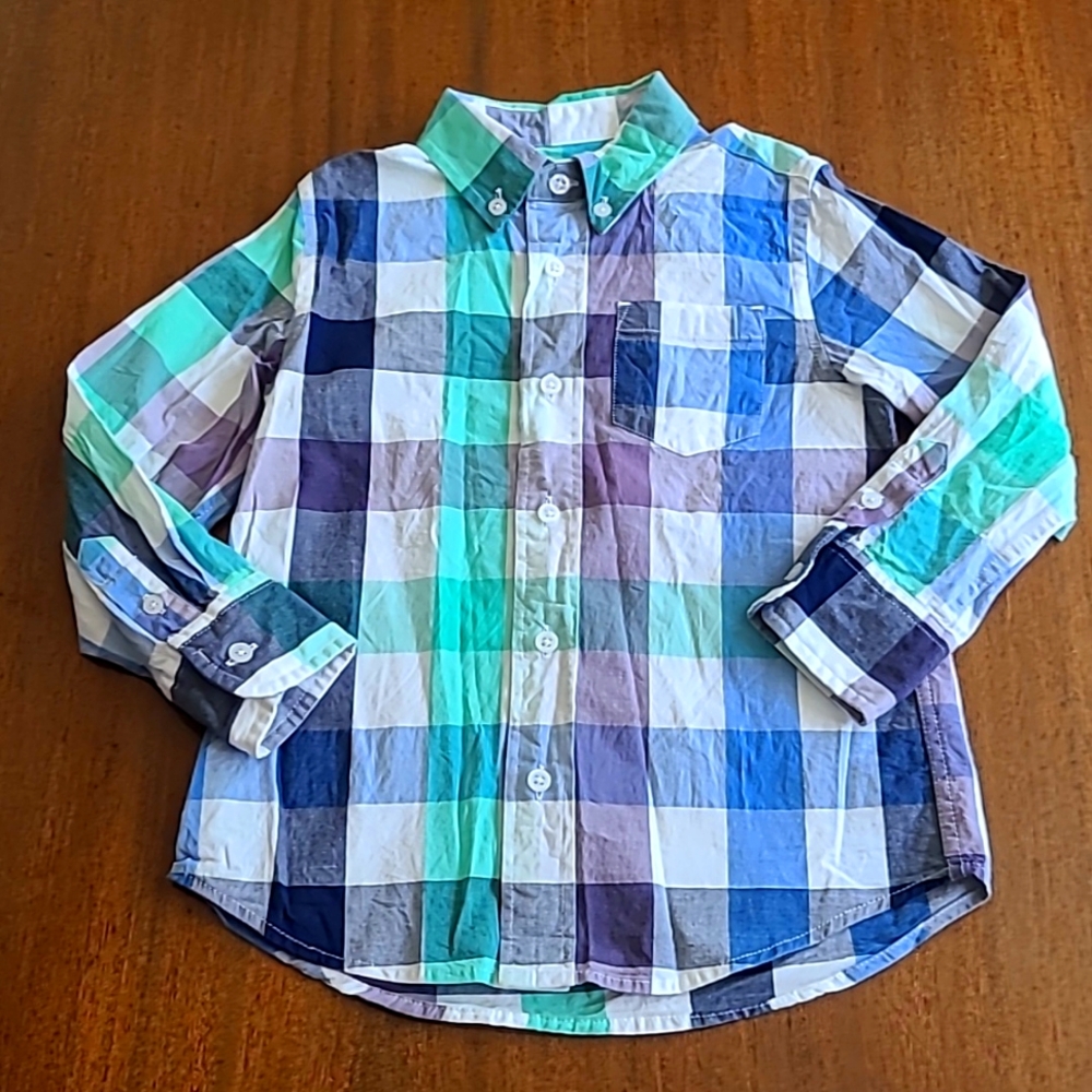 Crewcuts button down long sleeve shirt in Excellent used condition size 3 boys